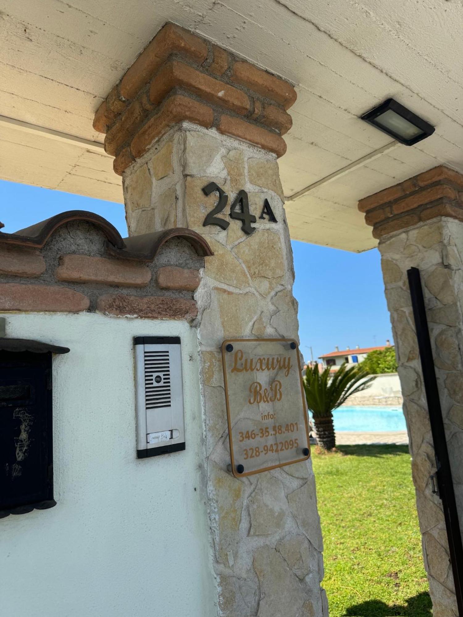 Luxury B&B Resort Anzio Eksteriør bilde