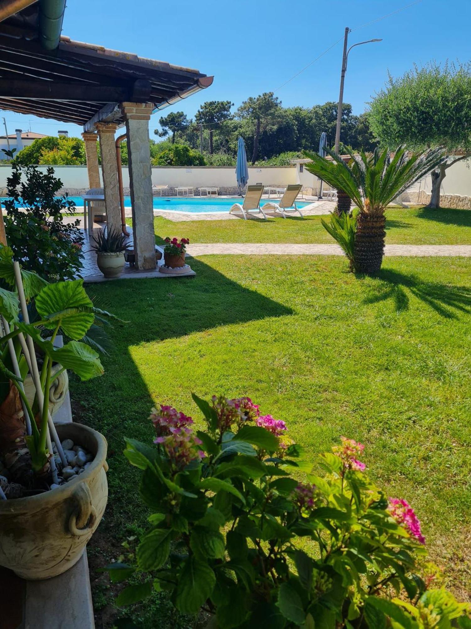 Luxury B&B Resort Anzio Eksteriør bilde